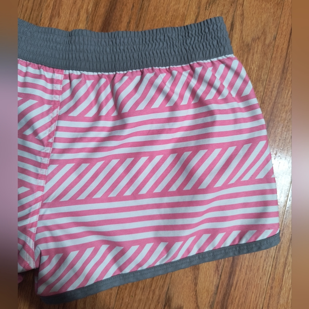 2 Pairs Of Nike Reversible Beach Shorts, Women's Size S/M, - Picture 15 of 16
